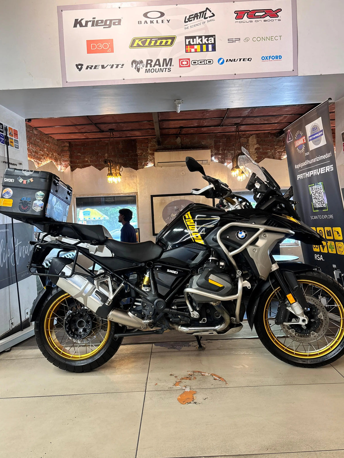 BMW R1250 GS (2022- PUNJAB REGISTERED) FOR SALE