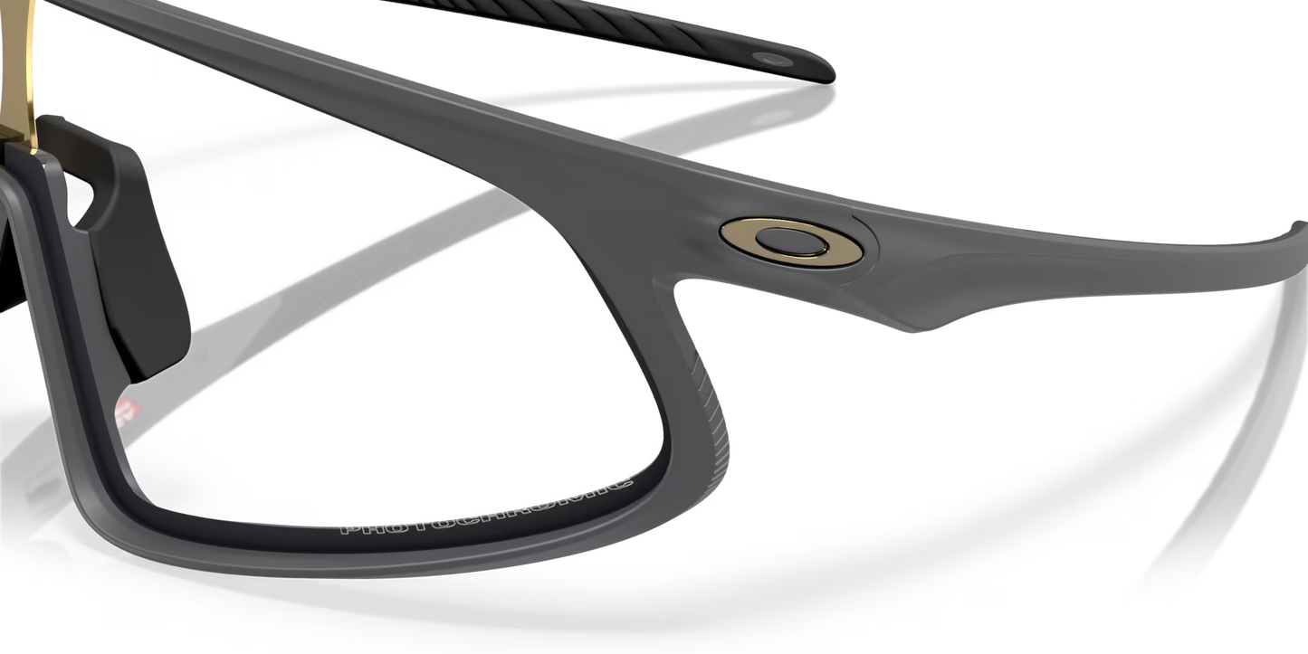 Oakley RSLVÂ