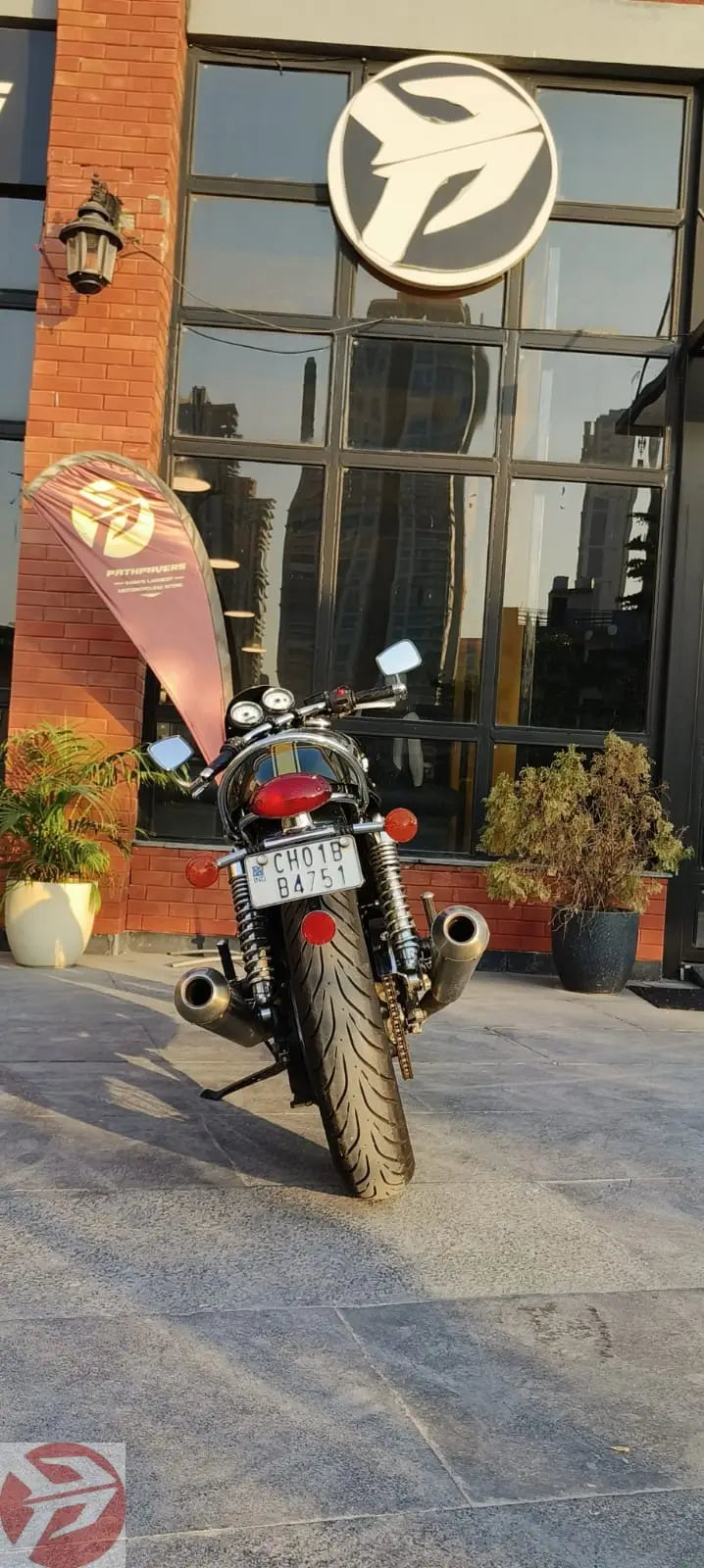 Triumph Thruxton 900 (2015 - Chandigarh Registered) For Sale