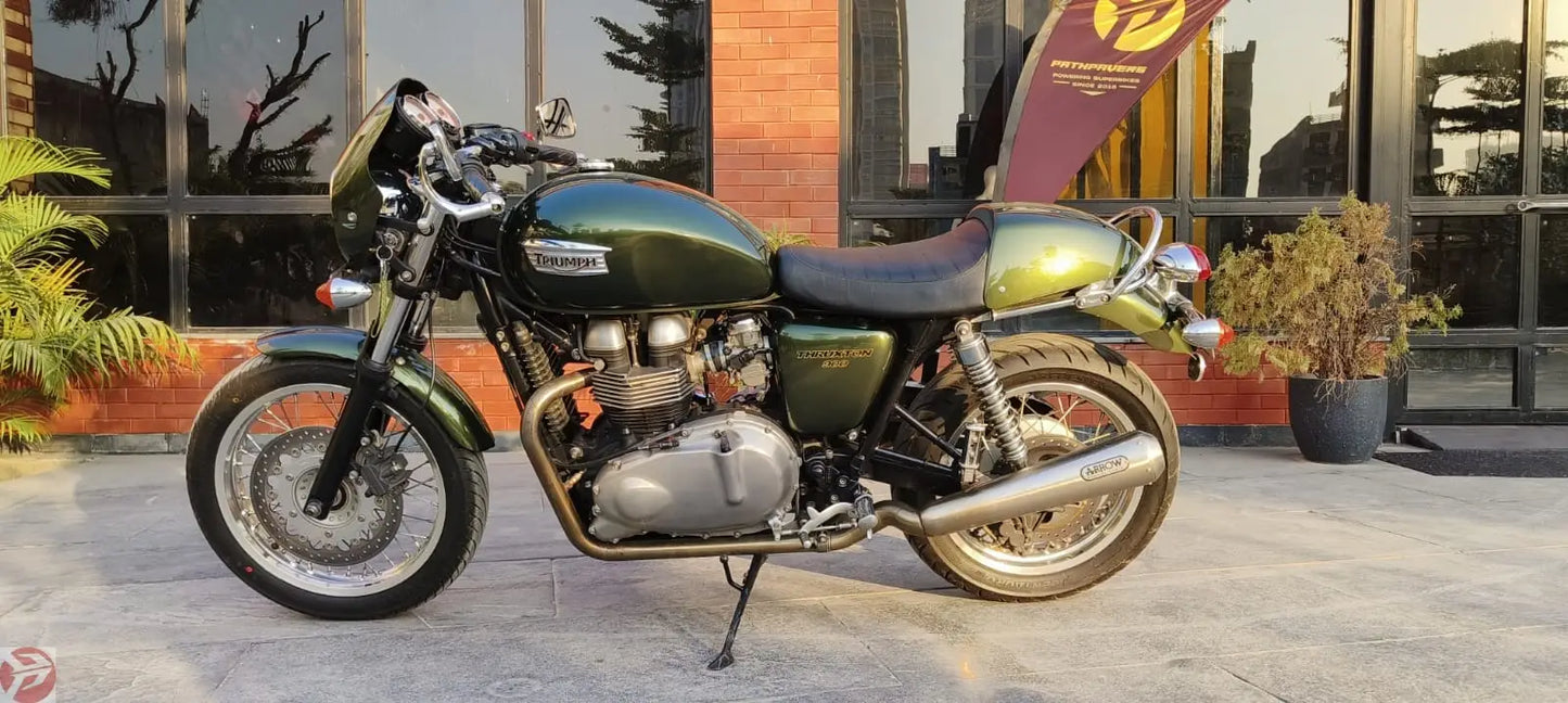 Triumph Thruxton 900 (2015 - Chandigarh Registered) For SaleÂ
