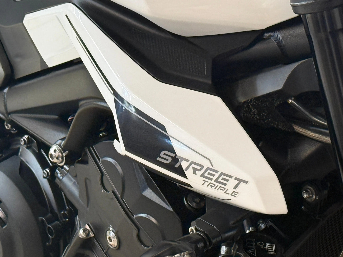 Triumph Street Triple 765 R- 2023 White (U.P Registered for Sale) Pathpavers Garage