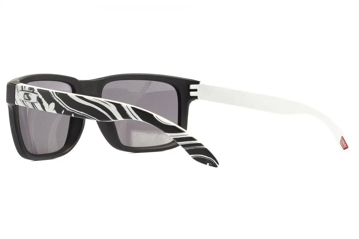 Oakley Holbrook™ Duality Collection Prizm grey Lenses, matte black Frame Oakley