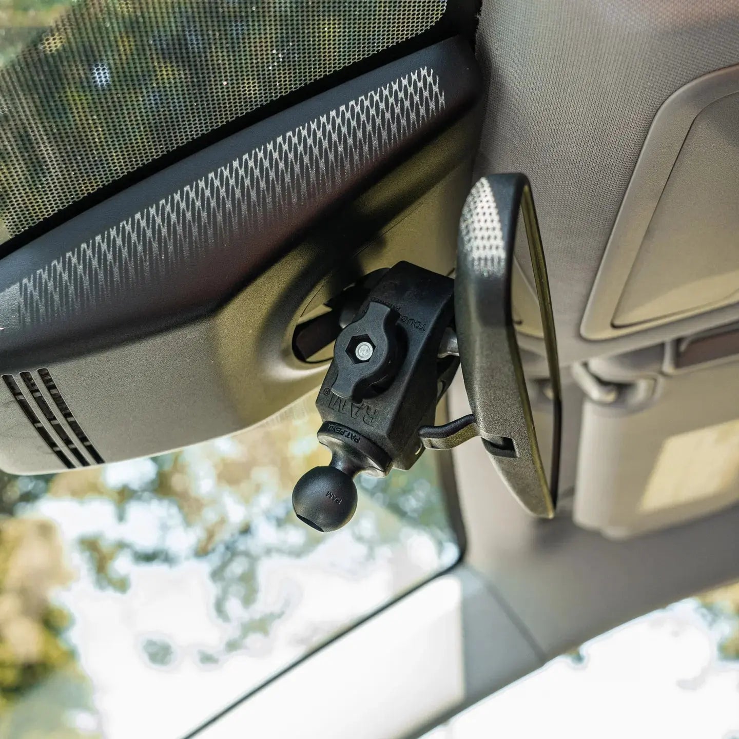 RAM® Tough-Claw™ Small Clamp Base with Ball Ram Mount