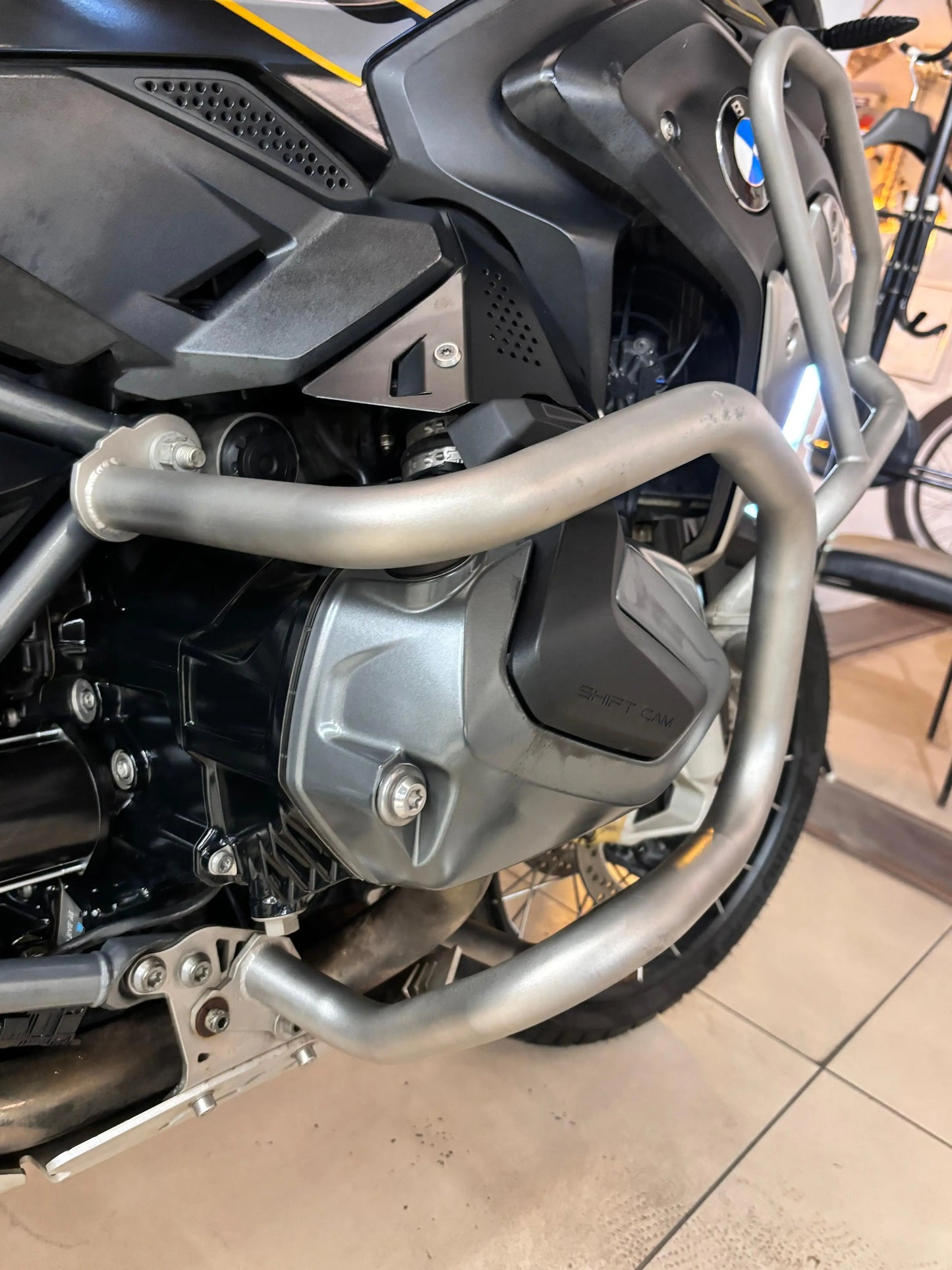 BMW R1250 GS (2020 - DL REGISTERED) FOR SALE 