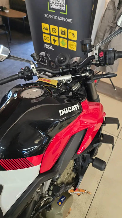 Ducati Streetfighter V4 (2024 - DL REGISTERED) FOR SALE 
