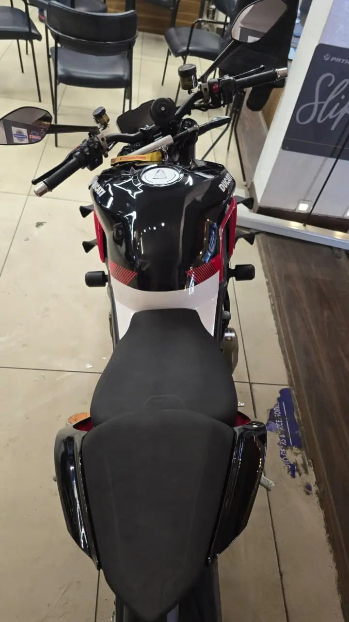 Ducati Streetfighter V4 (2024 - DL REGISTERED) FOR SALE 