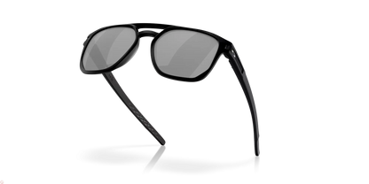 Oakley Latch™ Beta- prizm black polarized Lenses,  matte black Frame 