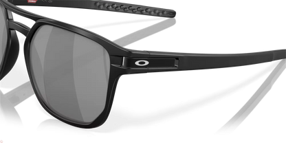 Oakley Latch™ Beta- prizm black polarized Lenses,  matte black Frame 