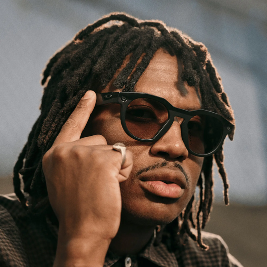 Oakley Meta HSTN Amethyst / Transitions® Lenses, Black Frame 