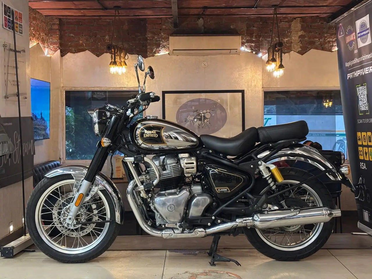 Royal Enfield Classic 650 (2025 - U.P Registered) For Sale 