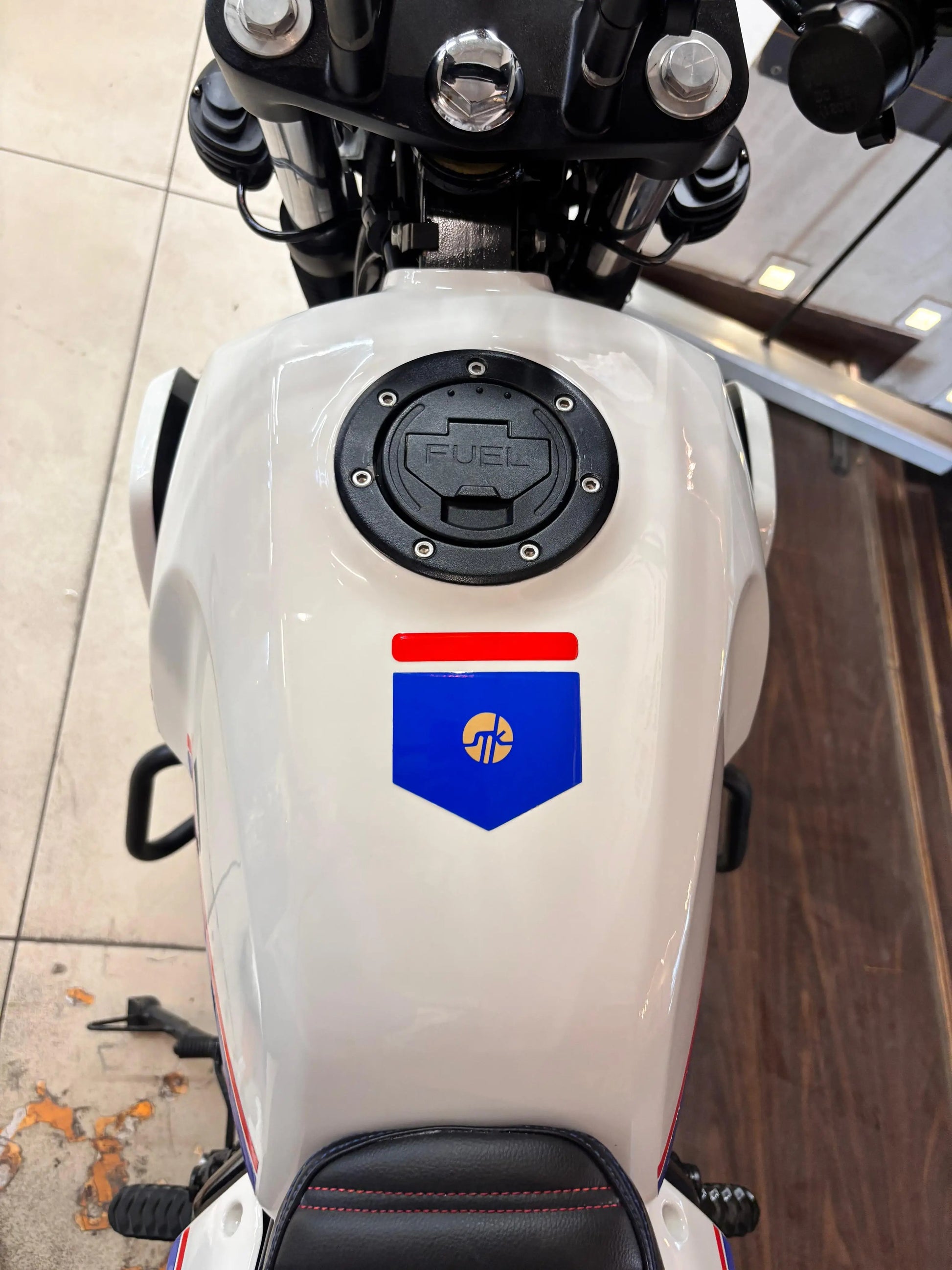 Royal Enfield Scram 411 (2022 - UP REGISTERED) FOR SALE 