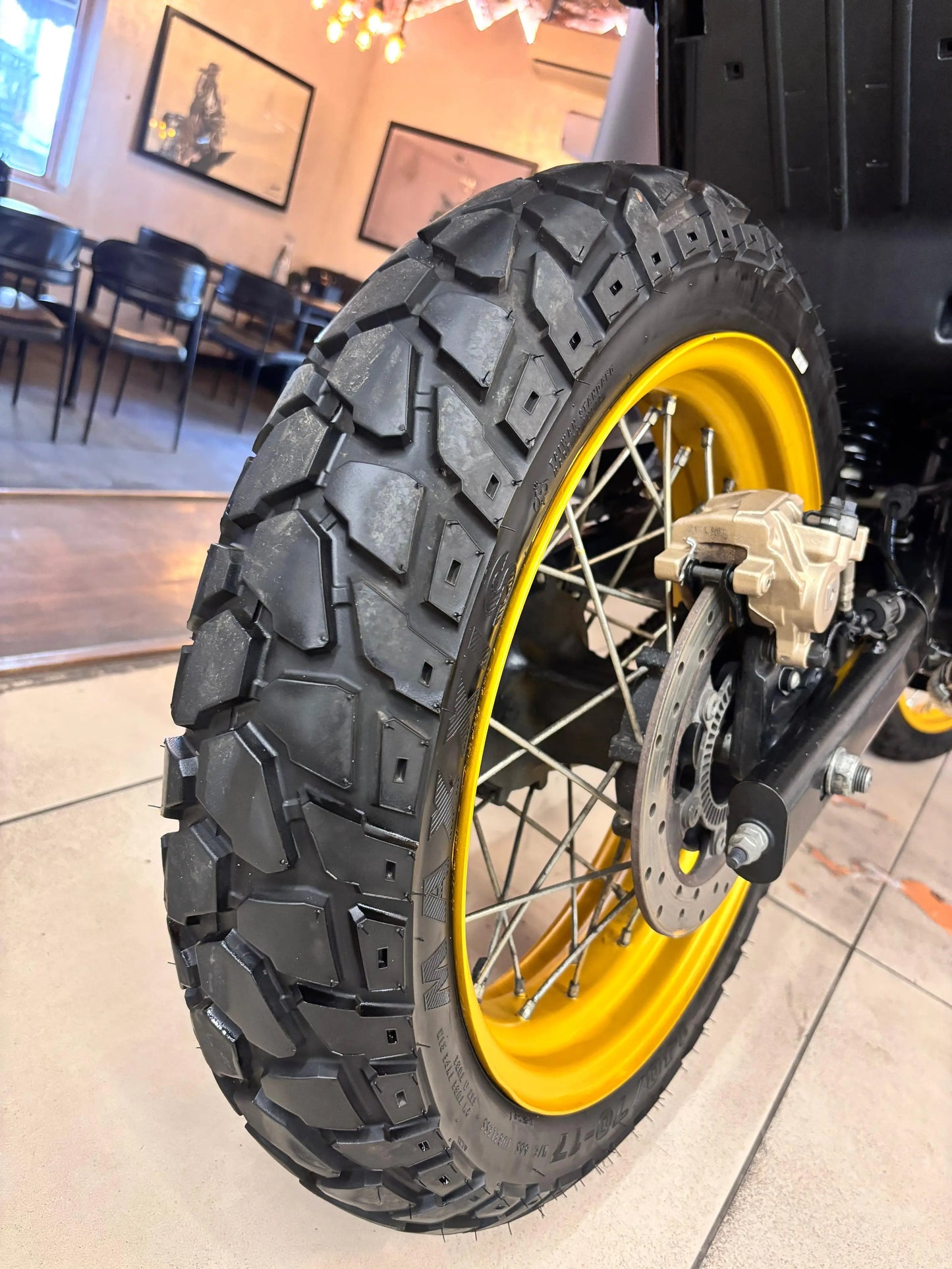 Royal Enfield Scram 411 (2022 - UP REGISTERED) FOR SALE 