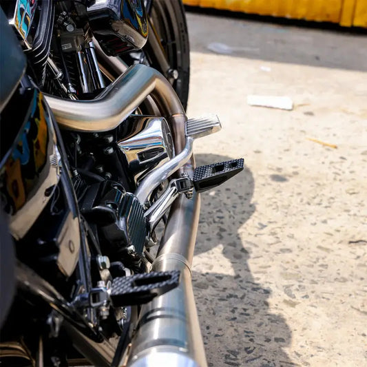 Thrashin P-54 Extra Grip Footpegs For Harley Softail 2018-2025
