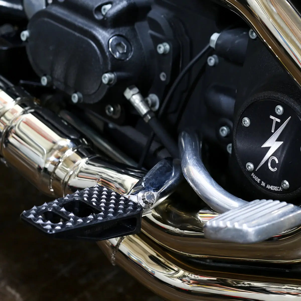 Thrashin supply co. P-54 Extra Grip Footpegs For Harley Softail 2018-2026