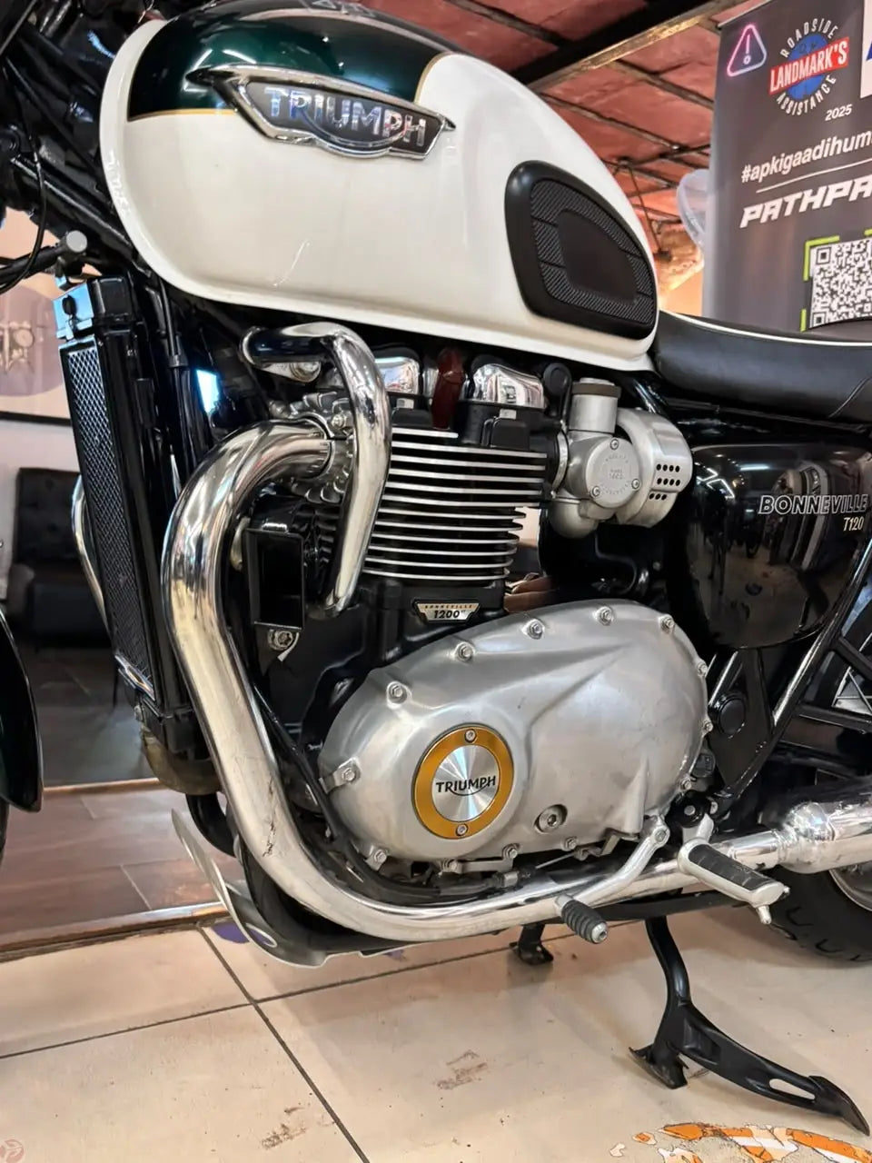 Triumph Bonneville T120 (2017- DL REGISTERED) FOR SALE 