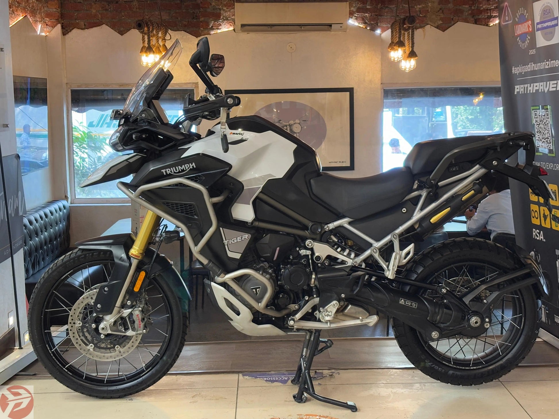 Triumph Tiger 1200 Rally Explorer (2023 - Chandigarh Registered) For Sale 
