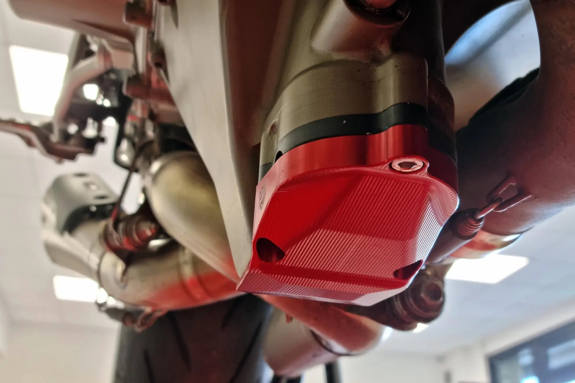 CNC Racing Oil pan protector Ducati Panigale / Streetfighter V4 