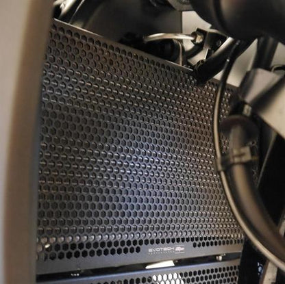 Evotech Performance Yamaha YZF-R3 Radiator Guard (2015 - 2018) Evotech